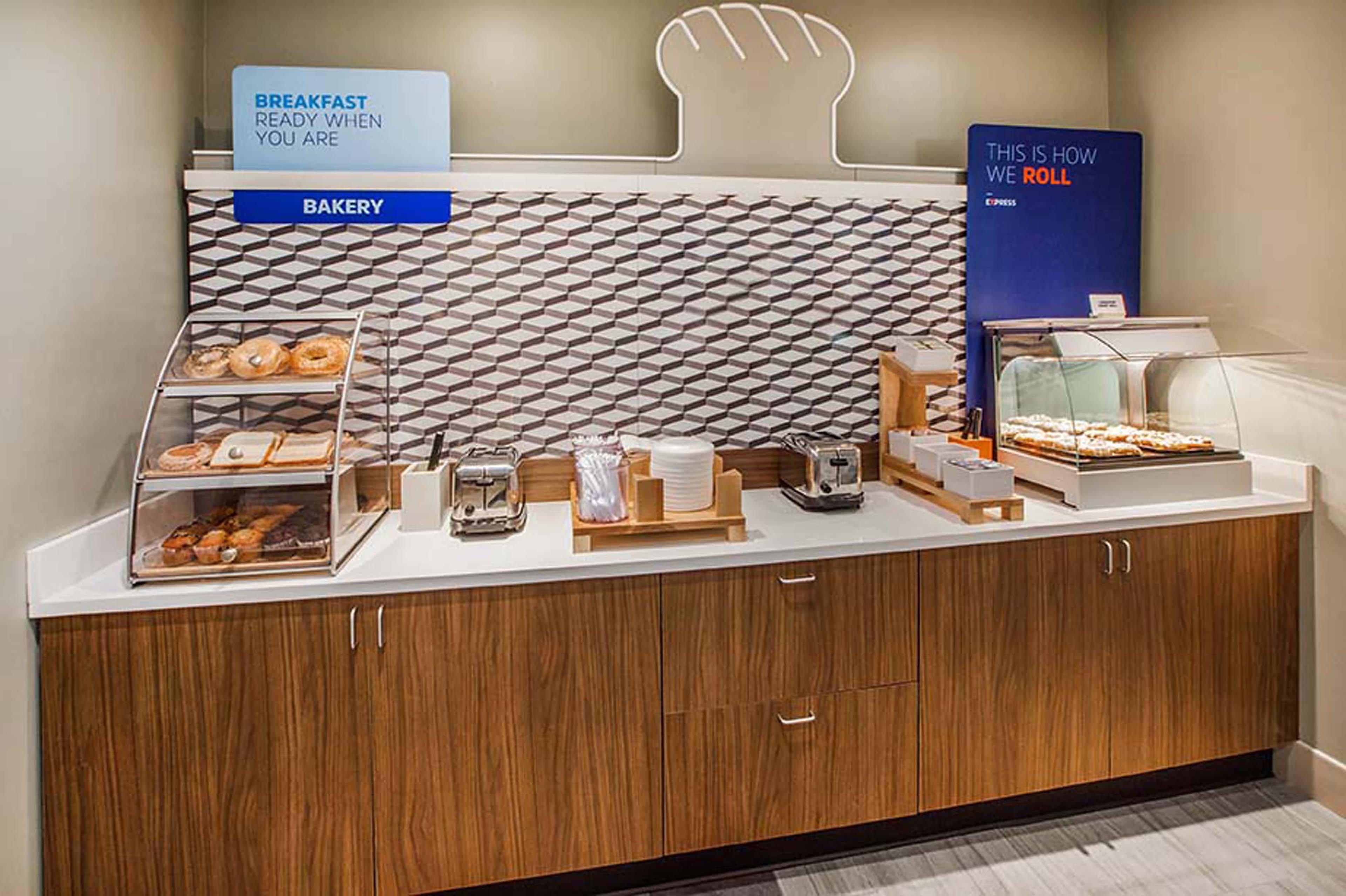 Holiday Inn Express And Suites Columbia University Area By Ihg Kültér fotó